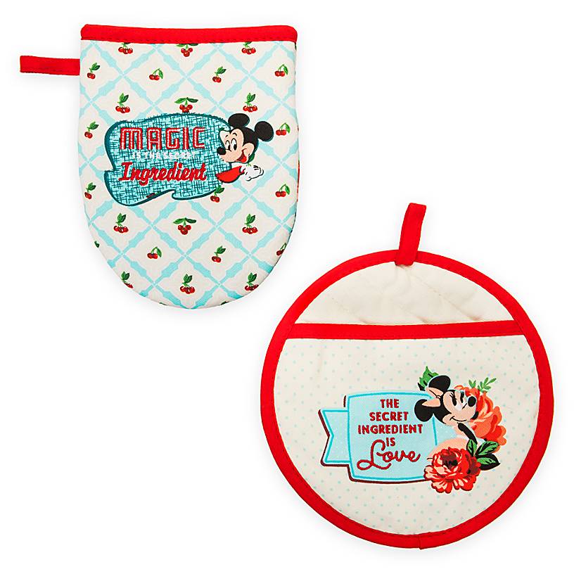 Disney Parks Back in the Day Mickey and Minnie Retro Oven Mitt Set New with Tag