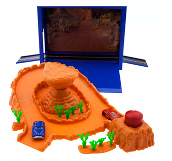 Disney Parks Willy's Butte On-the-Go Play Set – Cars Toy New With Tag