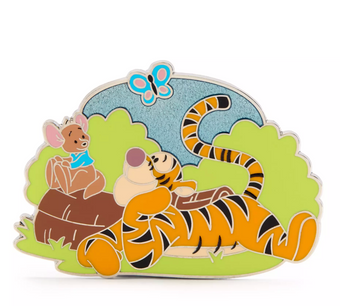 Disney Parks Tigger and Roo Pin Winnie the Pooh New With Card