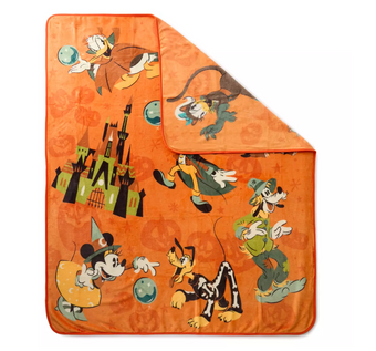 Disney Parks Mickey Minnie Friends Castle Halloween Throw Blanket New with Tag