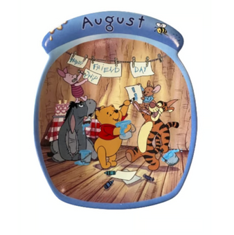Disney Bradford Exchange Winnie The Whole Year Through August Plate New COA