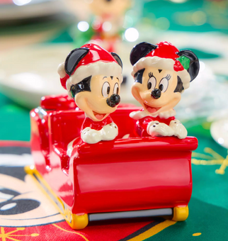 Disney Parks Santa Mickey and Minnie Salt and Pepper Shaker with Sleigh Set New