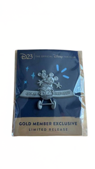 Disney 2022 Gold Member Pin Mickey Mouse Plane Limited Release New with Card