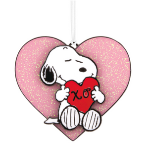 Hallmark Valentine Peanuts Snoopy With Heart Metal Hallmark Ornament New w Card