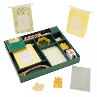 Disney The Princess And The Frog Tiana Baking Gift Set New with Box