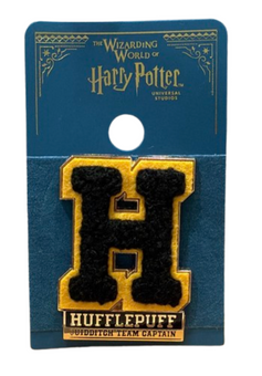 Universal Studios Harry Potter Hufflepuff Quidditch Team Captain Pin New W Tag