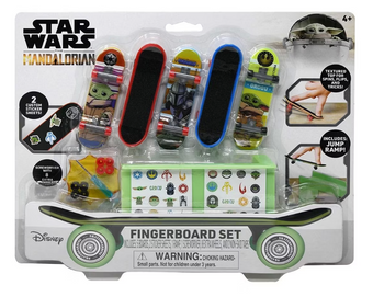 Star Wars Mandalorian 5 Pack Fingerboard Toy Set Toy New With Tag