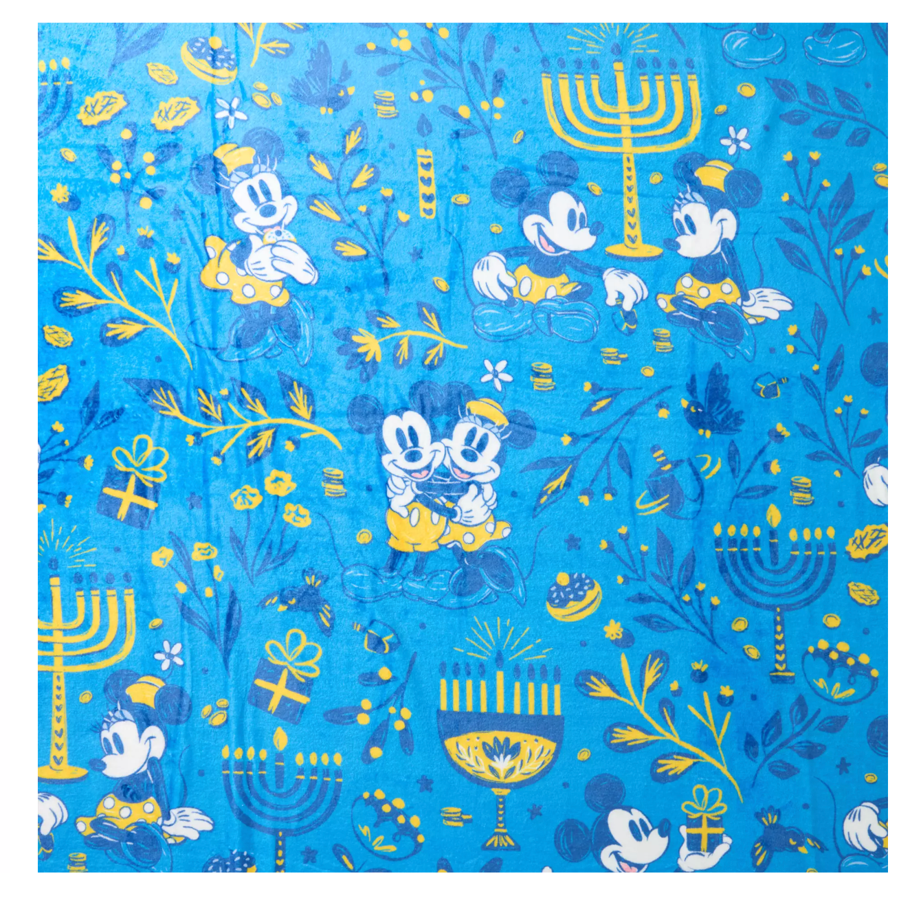 Disney Parks Mickey and Minnie Mouse Hanukkah Throw Blanket New with Tag