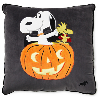 Hallmark Halloween Peanuts Snoopy the Vampire Beagle Light-Up Pillow New