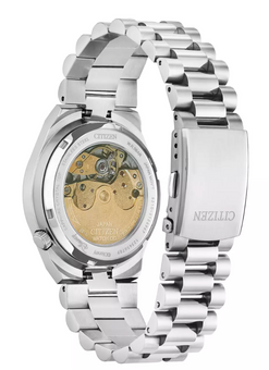 Disney Parks Mickey Mouse and Minnie Mouse Watch Set by Citizen New With Tag