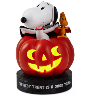 Hallmark Peanuts Vampire Snoopy and Woodstock Halloween Figurine With Light New