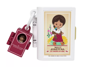 Polly Pocket x American Girl Dolls Playset Keychain Samantha Kirsten Josefina