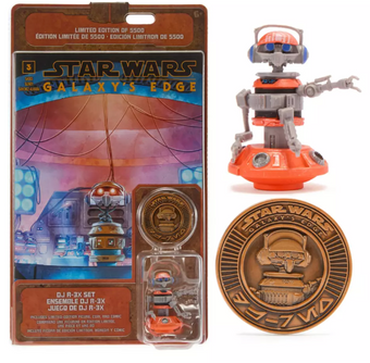 Disney Parks DJ R-3X Action Figure Comic Book Coin Set Star Wars Galaxy Edge New