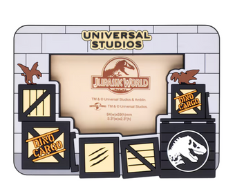 Universal Studios Jurassic World Crates Picture Frame Magnet New With Tag