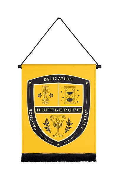 Universal Studios Harry Potter Hufflepuff Attributes Crest Wall Banner New w Tag