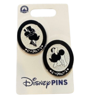 Disney Parks Mr and Mrs Bride and Groom Wedding Pin Set New With Card