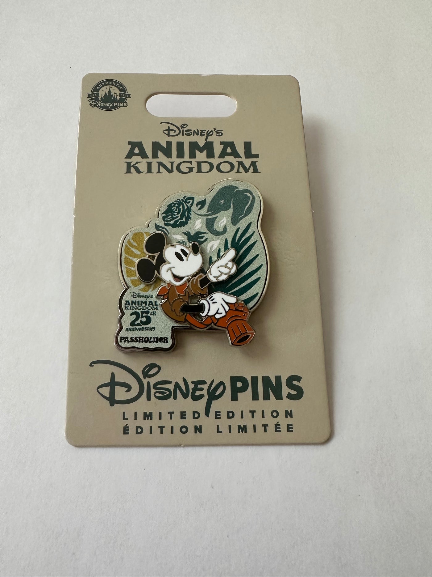 Disney Parks 25th Animal Kingdom Mickey Binocular Passholder Limited Pin New