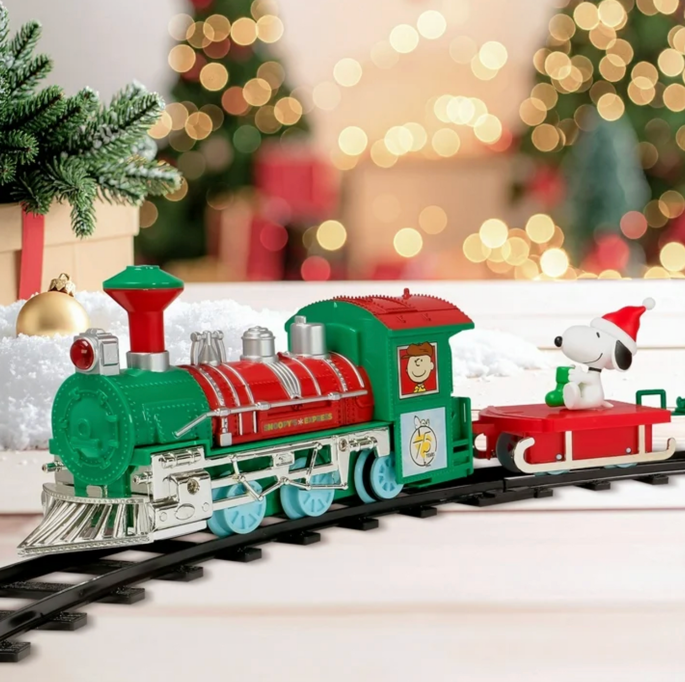 Disney Peanuts Snoopy 12 Piece Holiday Christmas Express Train Set Ruz New