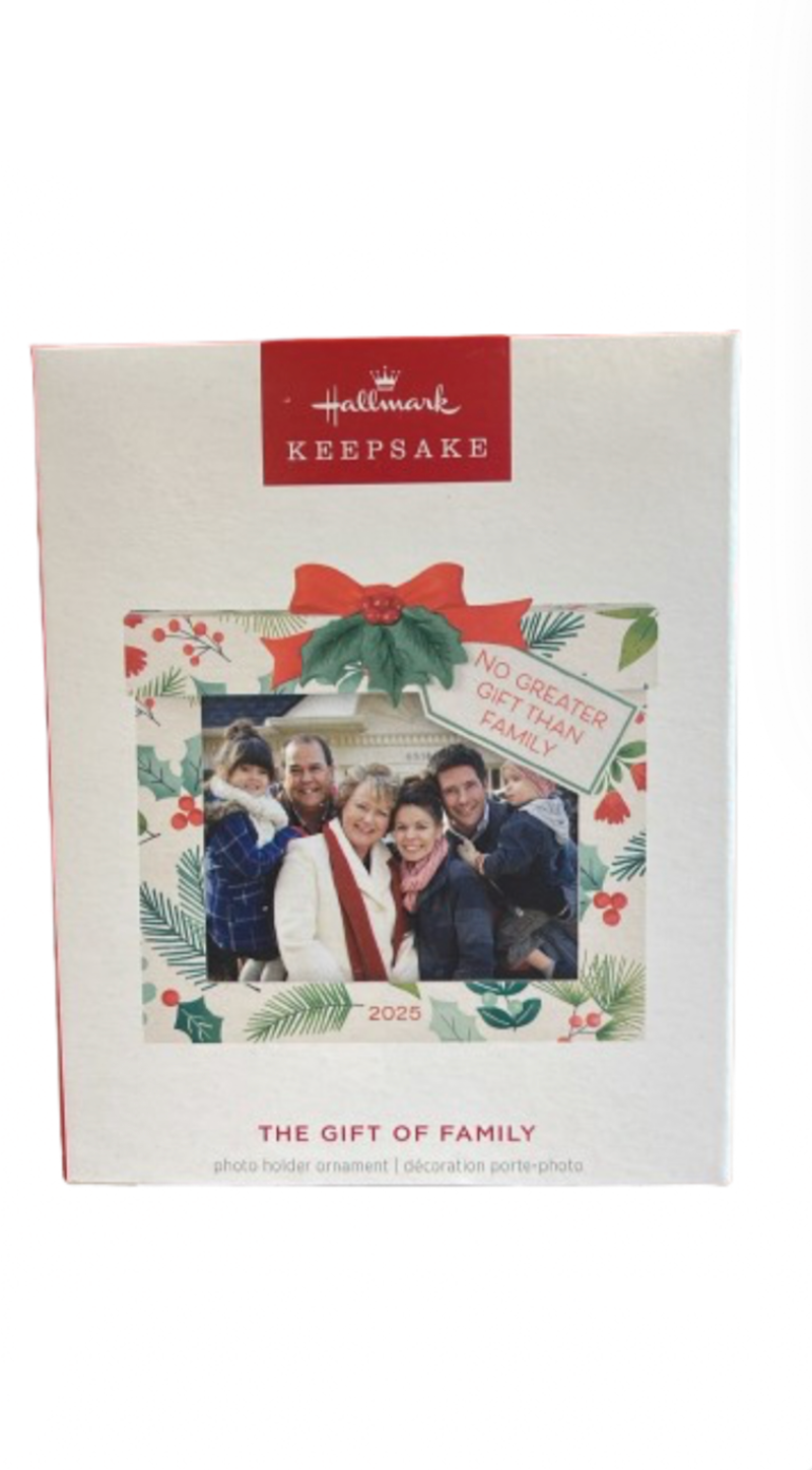Hallmark 2025 Keepsake The Gift of Family Photo Frame Christmas Ornament New Box