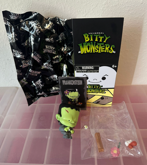 Universal Studios Dark Universe Bitty Monsters Open Box Figure New With Box