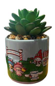 Universal Studios Hello Kitty Ceramic Mini Succulent Planter New With Tag