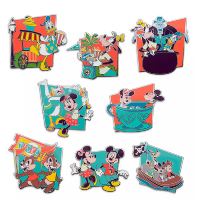 Disney Parks Mickey Mouse and Friends Play Park Mystery Pin Blind New with Card