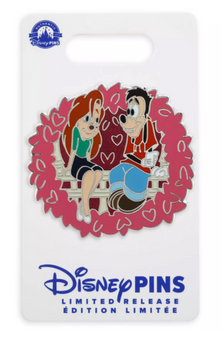 Disney Parks Max and Roxanne Holiday Pin – A Goofy Movie New With Tag
