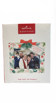 Hallmark 2025 Keepsake The Gift of Family Photo Frame Christmas Ornament New Box