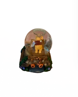 Disney Store Simply Pooh Rare Winnie Tigger Piglet Flowers Snowglobe Figurine