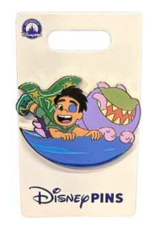 Disney Parks Elio Solis and Glordon the alien Pin New with Card