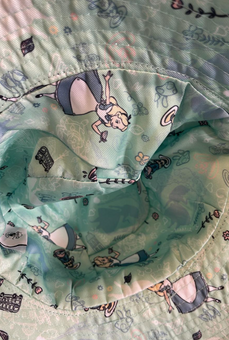 Disney Parks Epcot UK World Showcase Alice in Wonderland Bucket Hat New With Tag