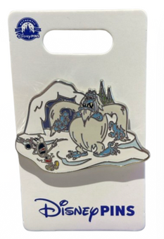 Disney Parks Animal Kingdom - Mickey scared by Yeti Pin New with Card