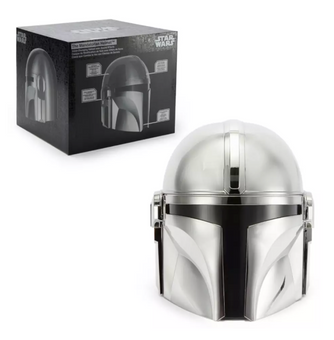 Disney Parks The Mandalorian Voice-Changing Helmet Adult Star Wars New With Tag