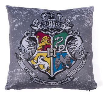 Universal Studios Harry Potter Hogwarts Crest Throw Pillow New With Tag