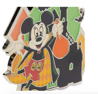 Disney Parks Halloween Mickey Happy Halloween Glows in the Dark Pin New w Card