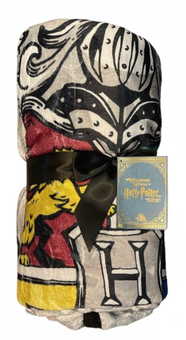 Universal Studios Harry Potter Hogwarts Crest Throw Blanket New With Tag