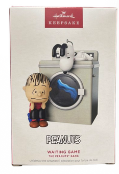 Hallmark Peanuts Gang Waiting Game Ornament With Light and Motion New With Box