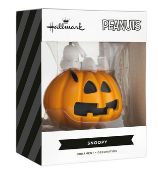 Hallmark Halloween Peanuts Snoopy on Jack-o'-Lantern Christmas Ornament New