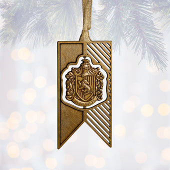 Universal Studios Harry Potter Hufflepuff Crest Metal Pennant Ornament New Tags