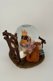 Disney Store Exclusive Rare Winnie the Pooh Musical Snowglobe New with Box