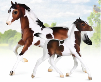 Breyer Horses Collector Club Exclusive 2022 Robin and Nestling Limited New