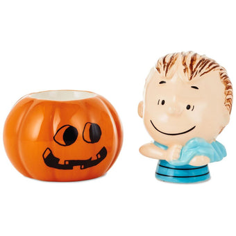 Hallmark Peanuts Linus Jack-o'-Lantern Stacking Salt Pepper Shakers Set of 2 New