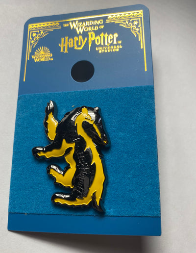 Universal Studios Harry Potter Hufflepuff Molded Mascot Enamel Pin New with Card