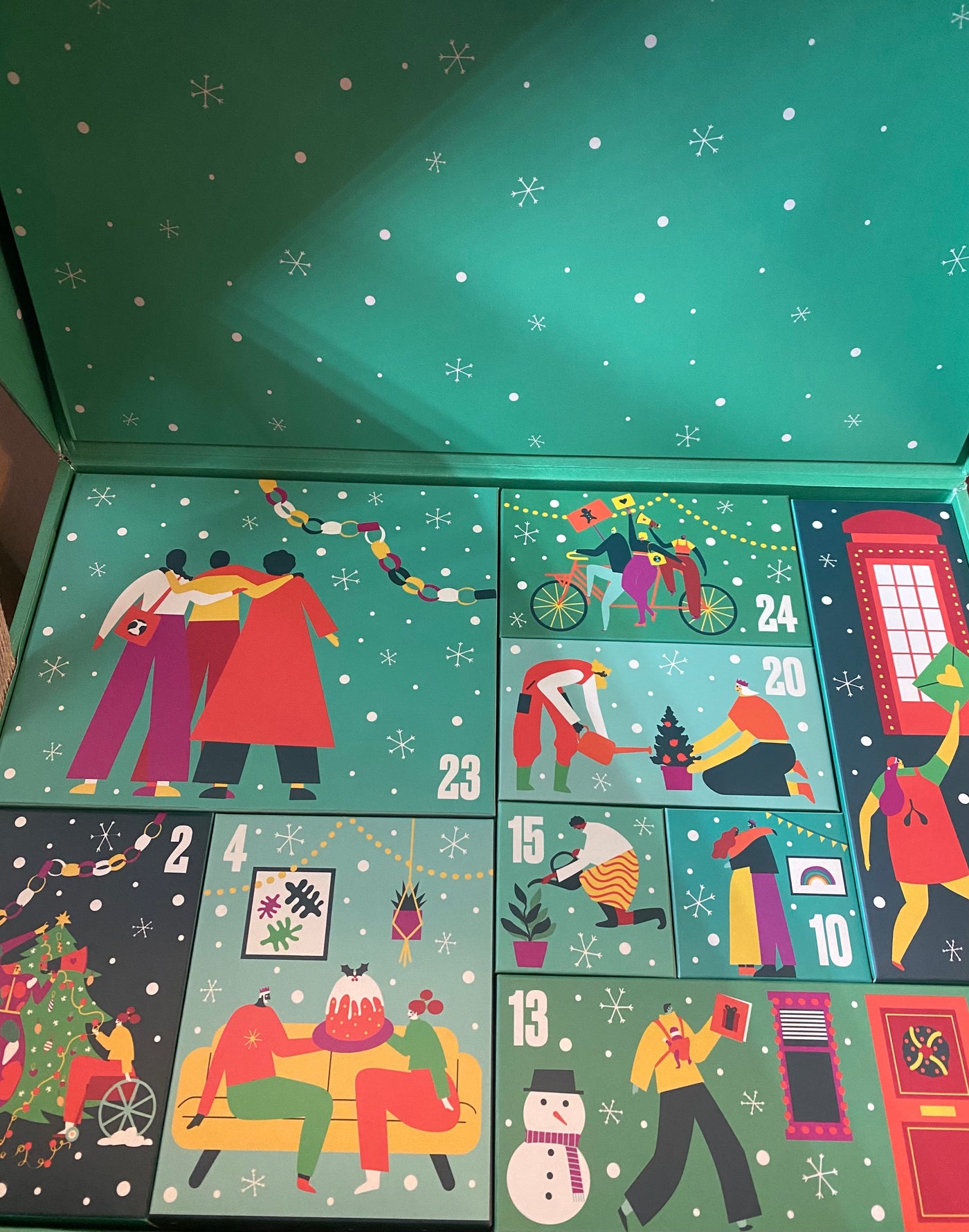 The Body Shop 2021 Share Love and Joy Ultimate Advent Calendar Christmas New