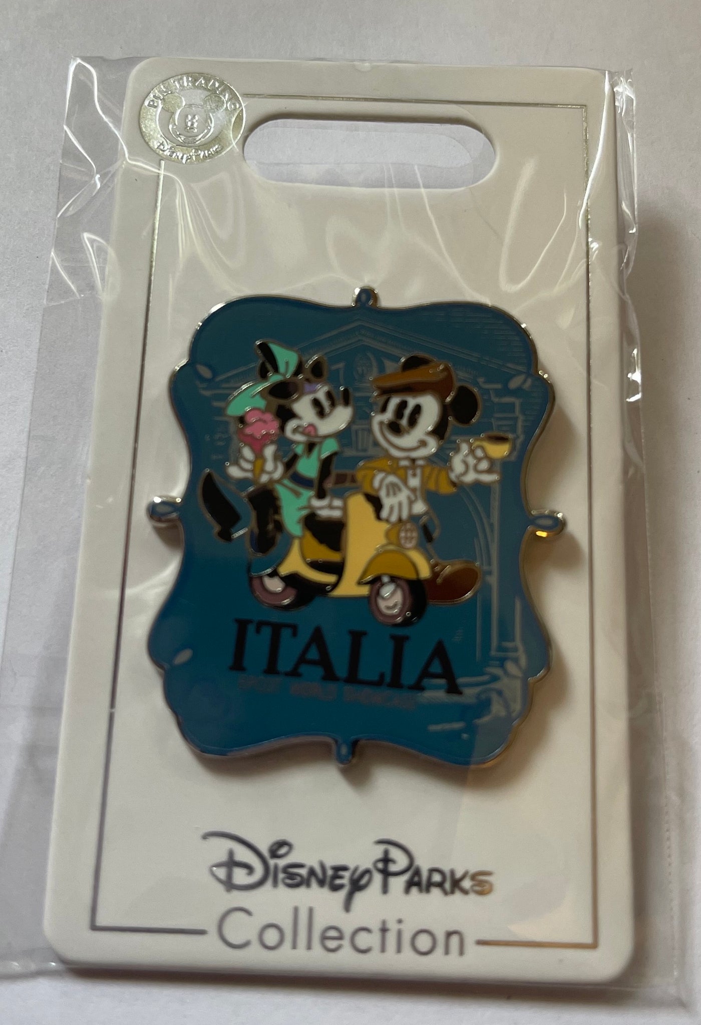 Disney Parks Epcot World Showcase Italy Mickey Minnie Vespa Pin New with Card