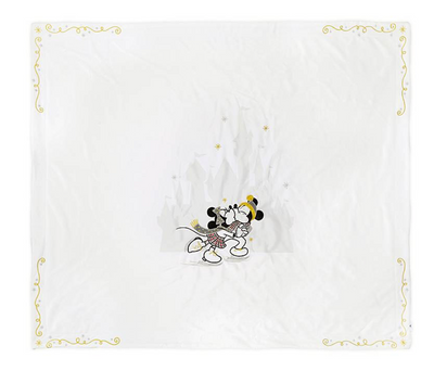 Disney Parks Mickey and Minnie Skating Fleece Holiday Throw Blanket New with Tag