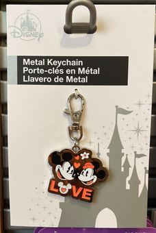 Disney Parks Mickey And Minnie Love Keychain New with Tag