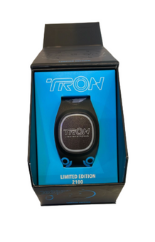 Disney Parks 2023 Tron Lightcycle Run MagicBand + Limited Edition New with Case