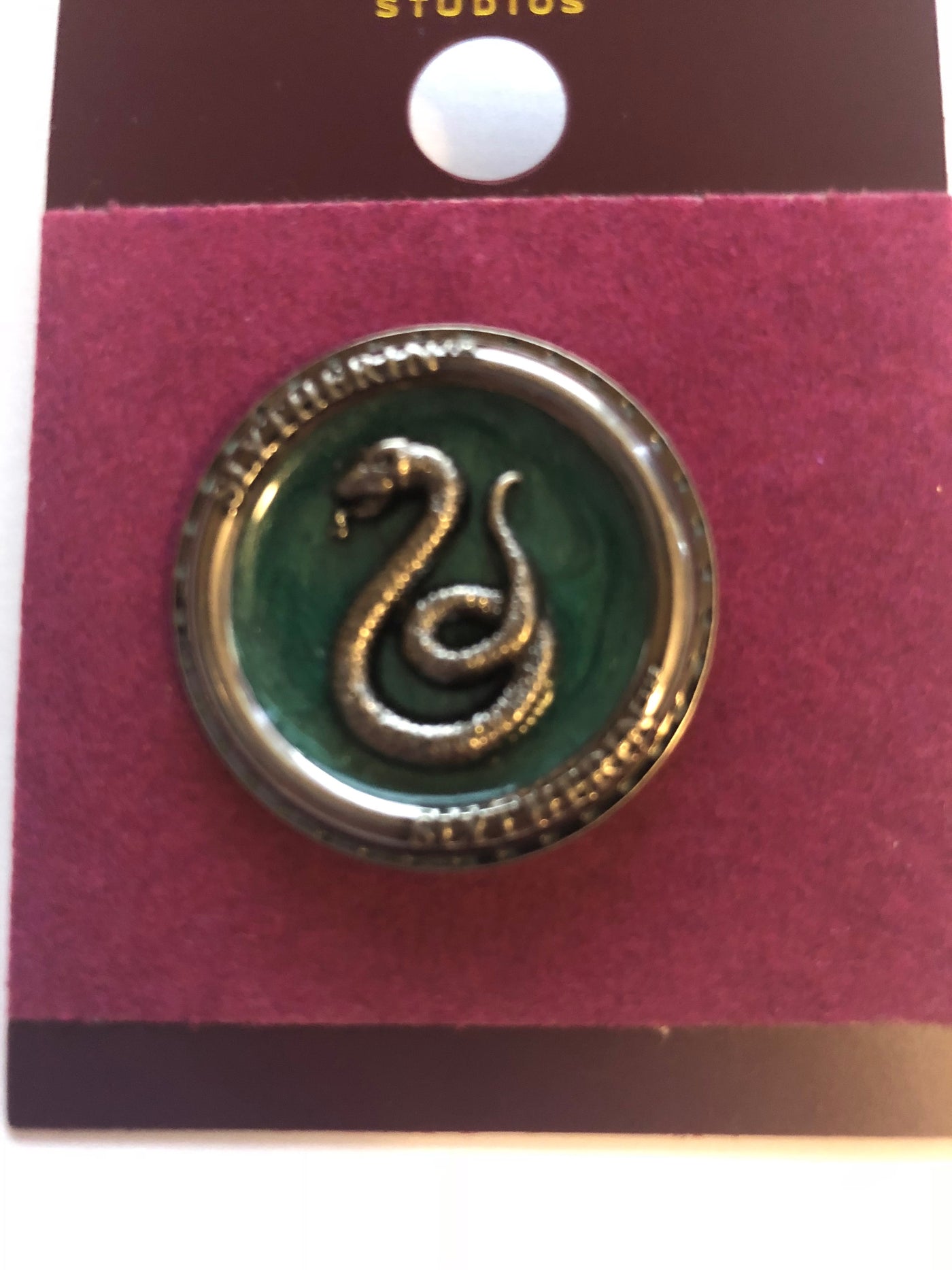 Universal Studios Harry Potter Slytherin Swirl Enamel Pin New with Card