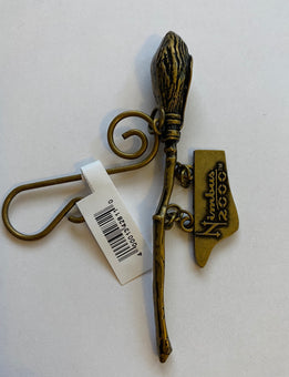 Universal Studios Harry Potter Nimbus 2000 Broom Christmas Ornament New Tag